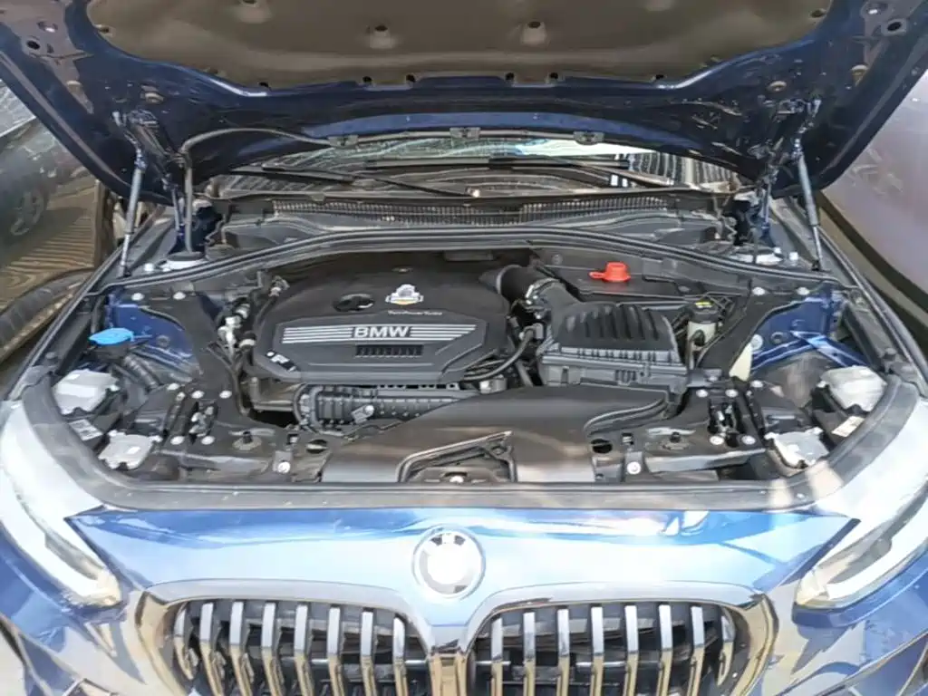 BMW 1-SERIES