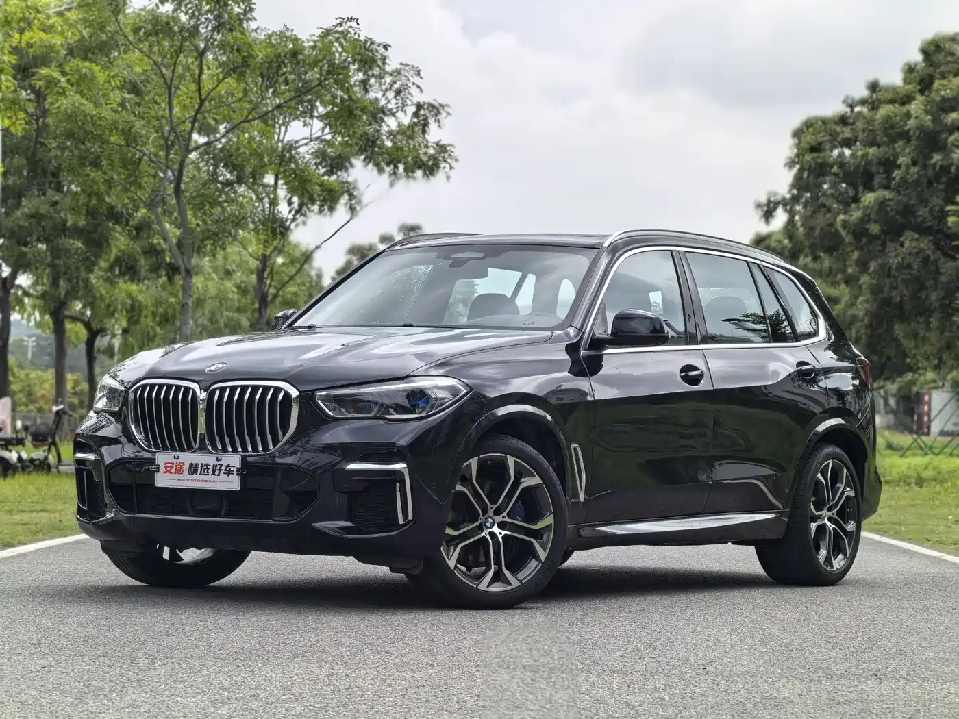 BMW X5 2022 Model xDrive 40Li M Sport Package