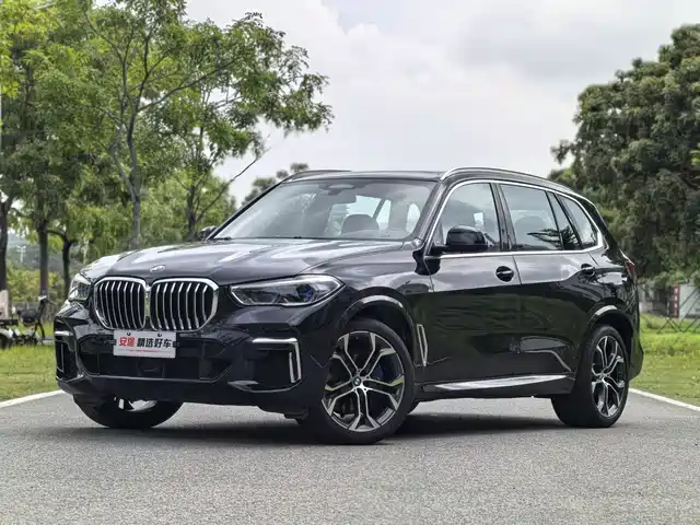 BMW X5 2022 Model xDrive 40Li M Sport Package