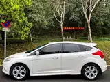 Фото 4 - Ford Focus