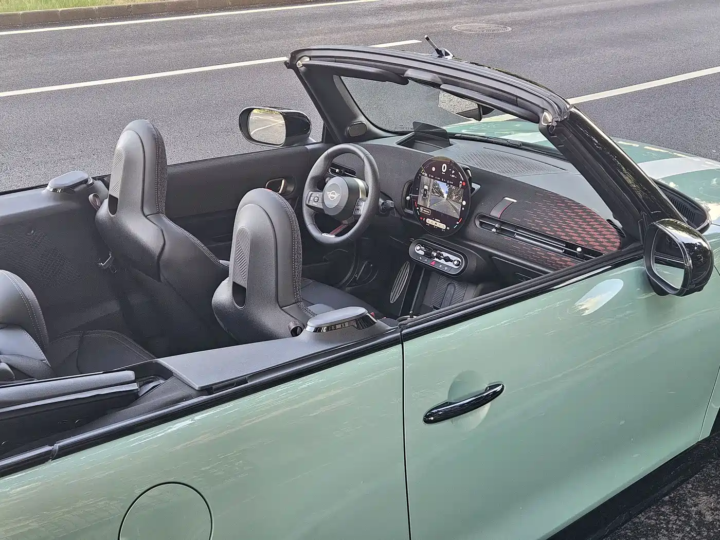 MINI JCW 2025 JOHN COOPER WORKS CABRIO фото 23