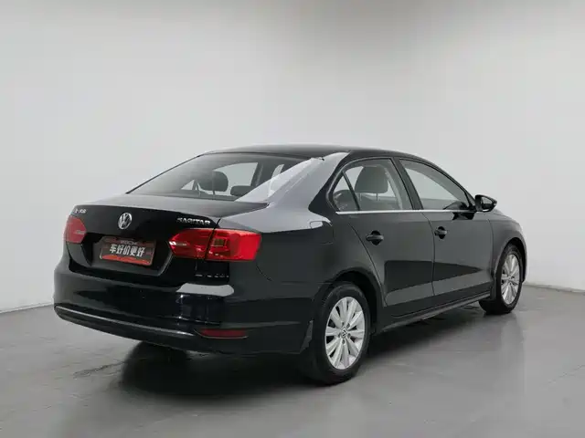 Volkswagen Sagitar 2014 Facelift 1.6L Automatic Leading Version — фото 2