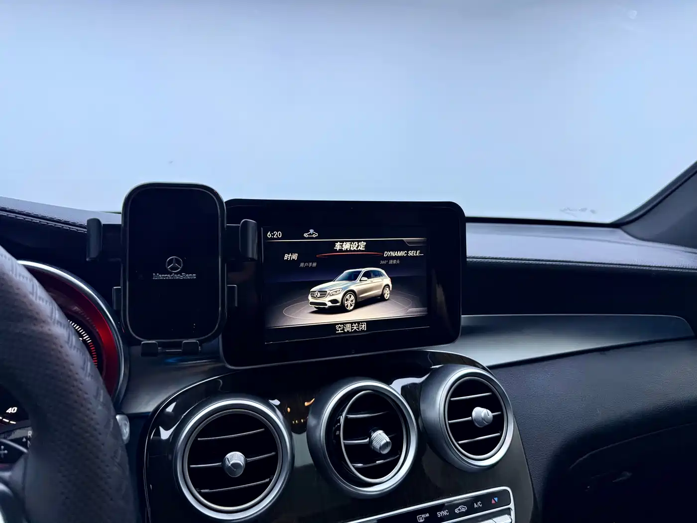 Mercedes-Benz GLC 2018 Facelift GLC 260 4MATIC Luxury фото 13