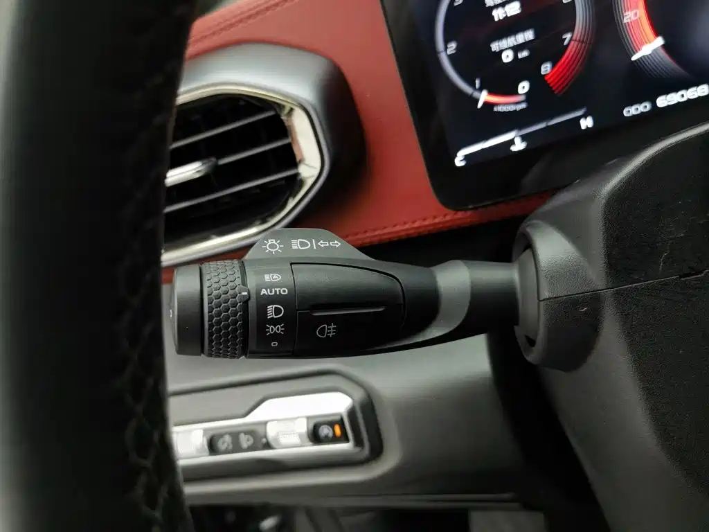 Geely ICON 2020 2020 1.5TD i9 BSG