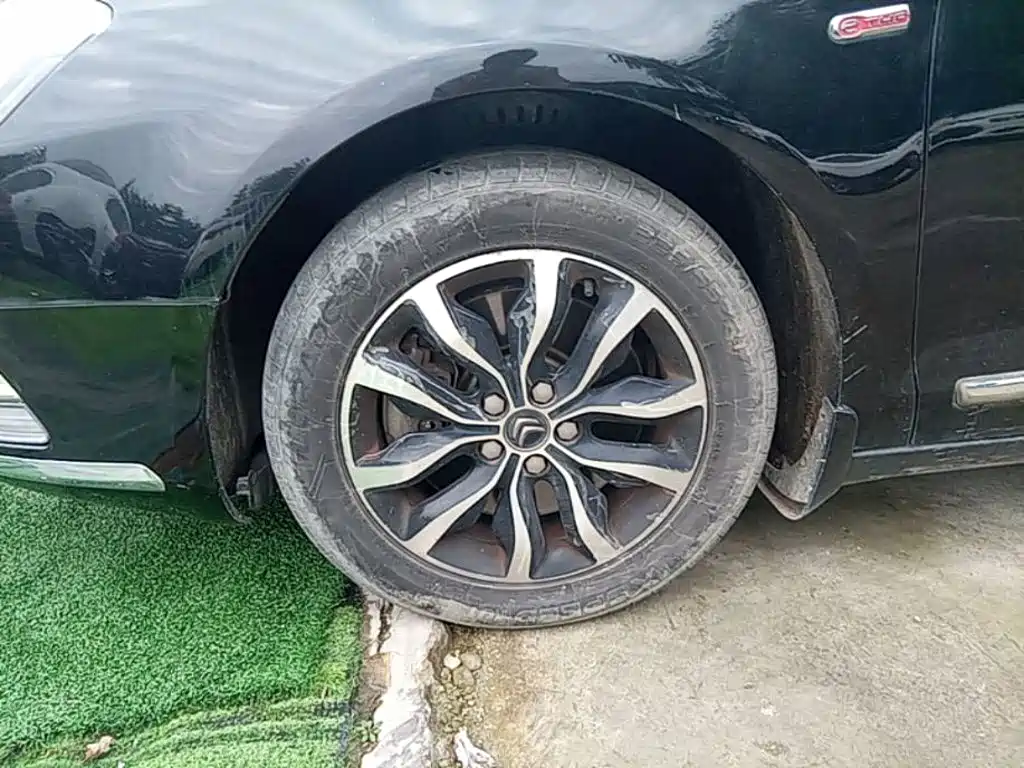 Фото 23 - Citroën C5