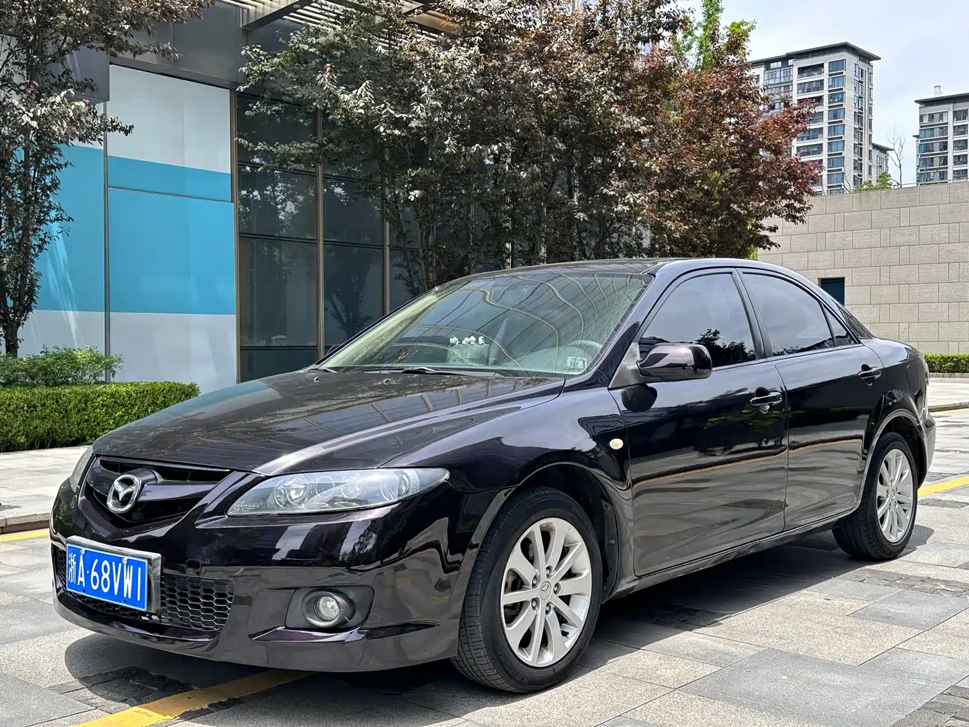 Фото 1 - Mazda 6