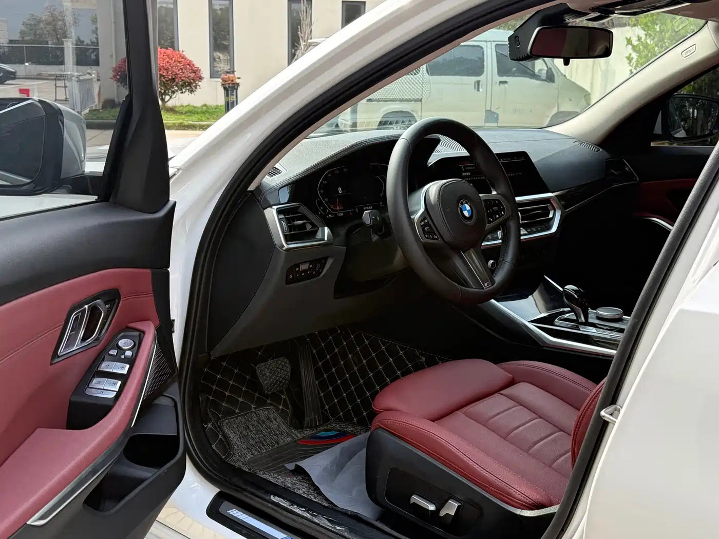 BMW 3 Series 2021 325Li M Sport Package фото 5