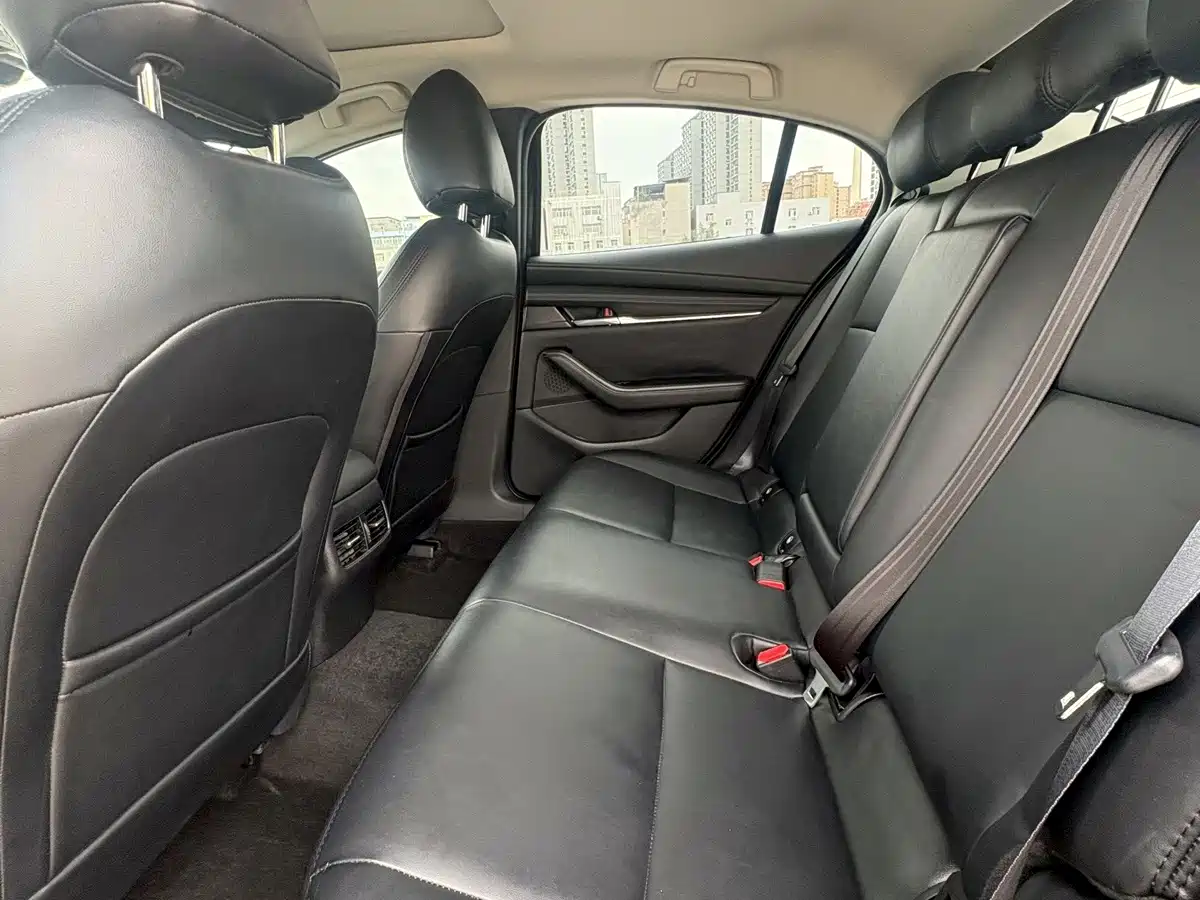 Mazda Mazda3 Axela 2025 2023 2.0L Auto Zhixuan