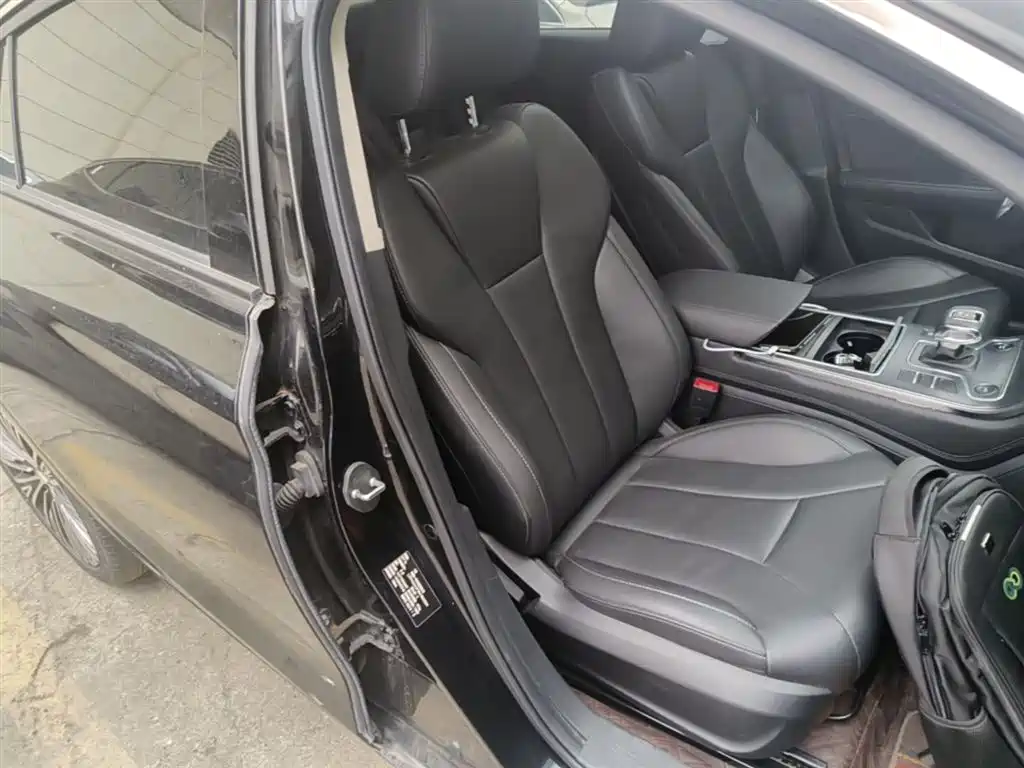 Hongqi H5 2022 Classic Facelift 1.5T DCT Flag Rhythm Edition фото 20