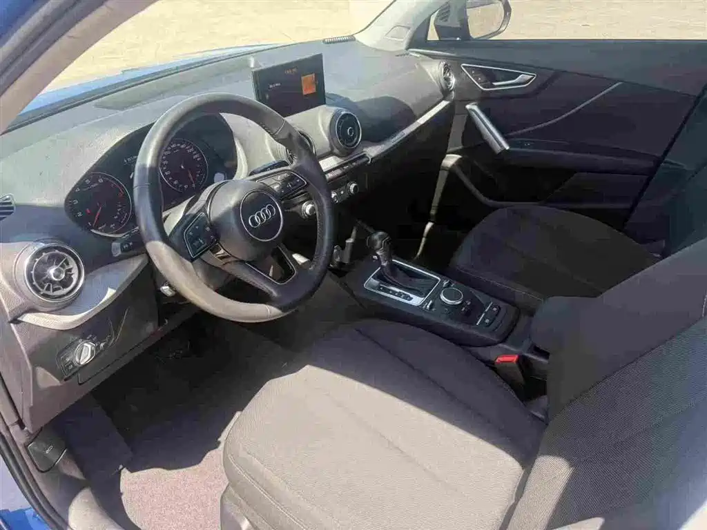 Audi Q2L 2020 35 TFSI Progressive Dynamic Model фото 4