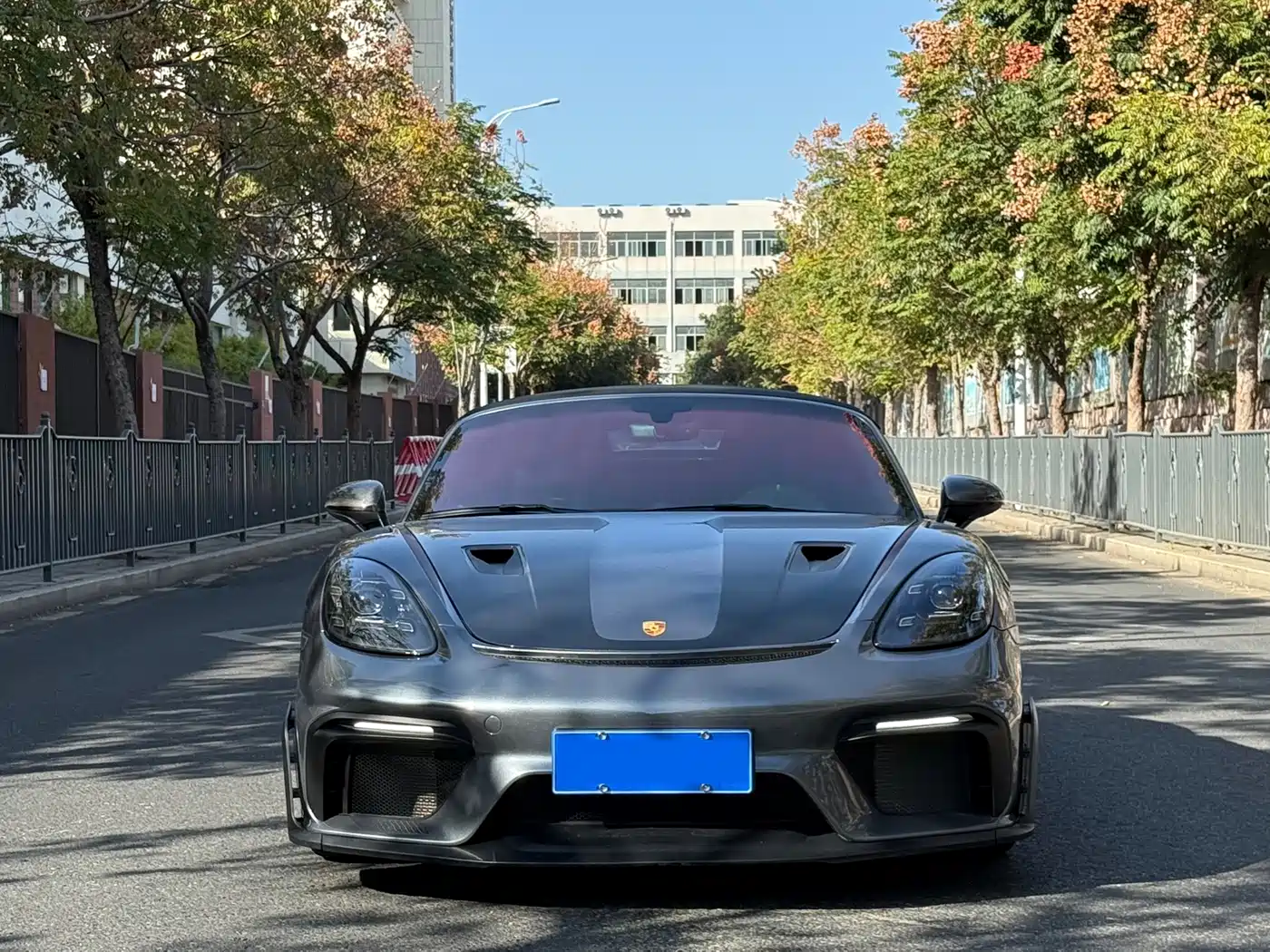 PORSCHE 718