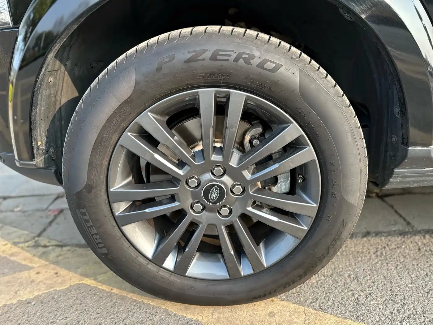 Land Rover Discovery 2016 3.0 SC V6 HSE фото 33