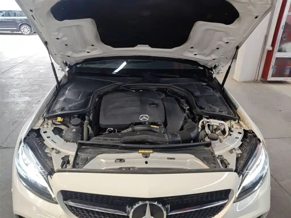 MERCEDES-BENZ CLASS C