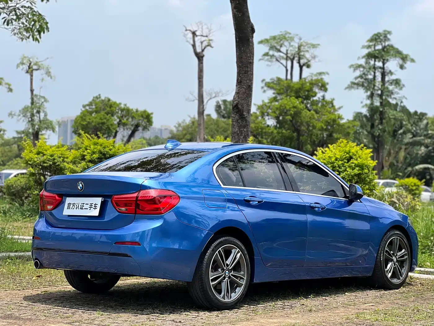 BMW 1 Series 2018 118i Sport Edition фото 7