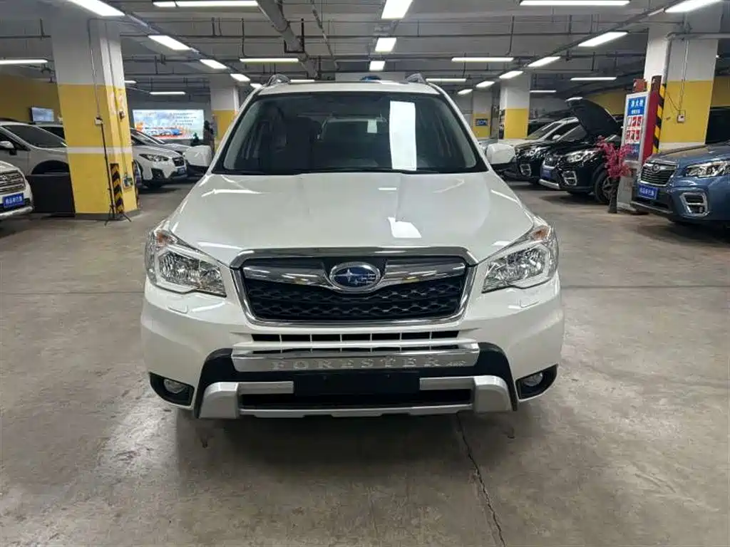 Subaru Forester 2013 2.5i Automatic Luxury Edition фото 2