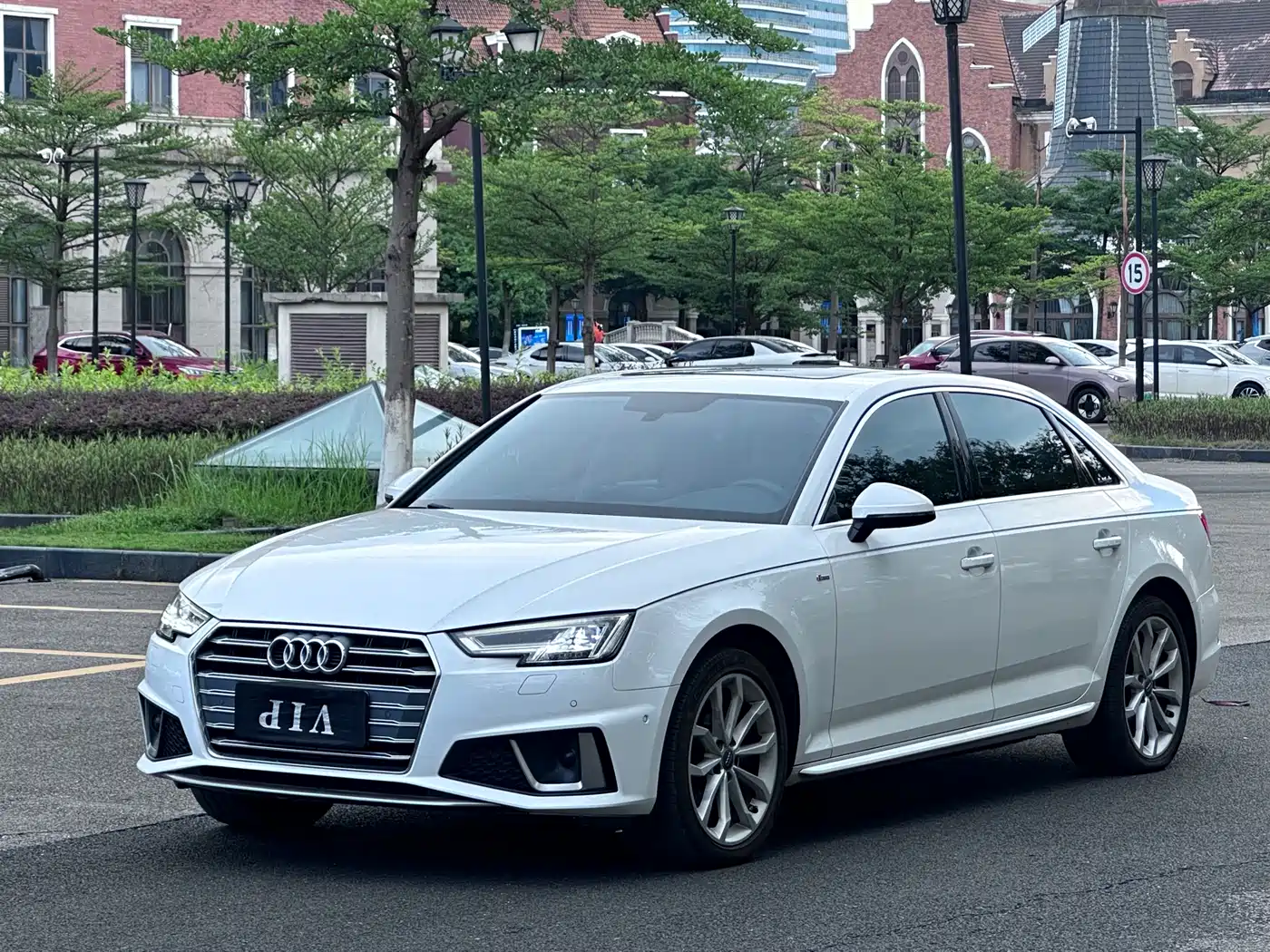 Audi A4L 2019 40 TFSI Fashion (China VI)