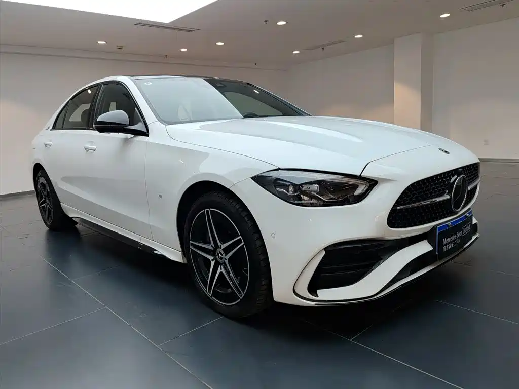 Mercedes-Benz C-Class 2024 C 260 L Night Edition Sport фото 2