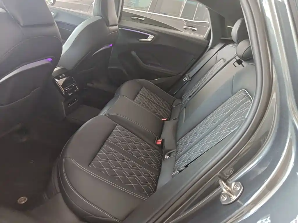 AUDI A5L
