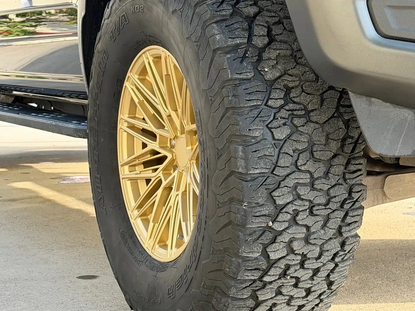 FORD F-150 RAPTOR