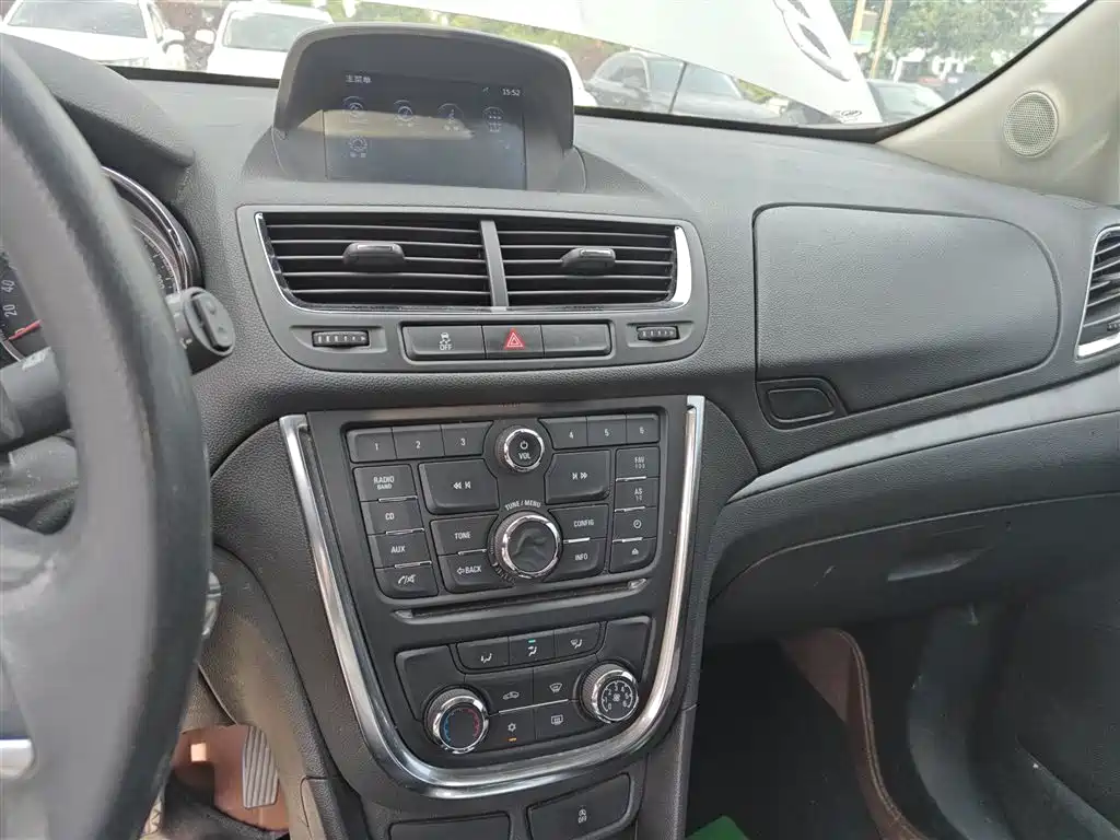 Buick Encore 2015 1.4T Automatic 2WD Urban Elite фото 9