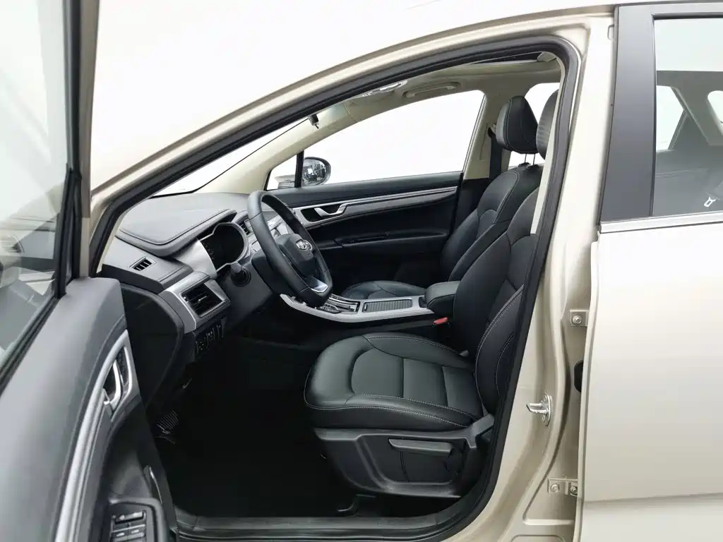 Geely Emgrand GS 2020 2019 1.4T CVT Elegance