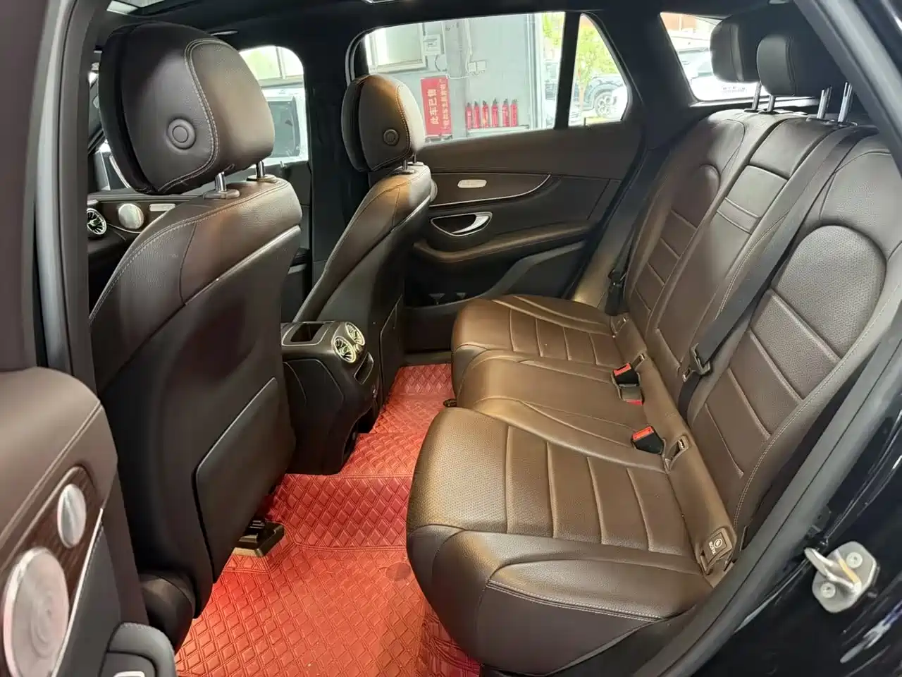 Mercedes-Benz GLC 2020 Facelift GLC 260 L 4MATIC Luxury фото 7