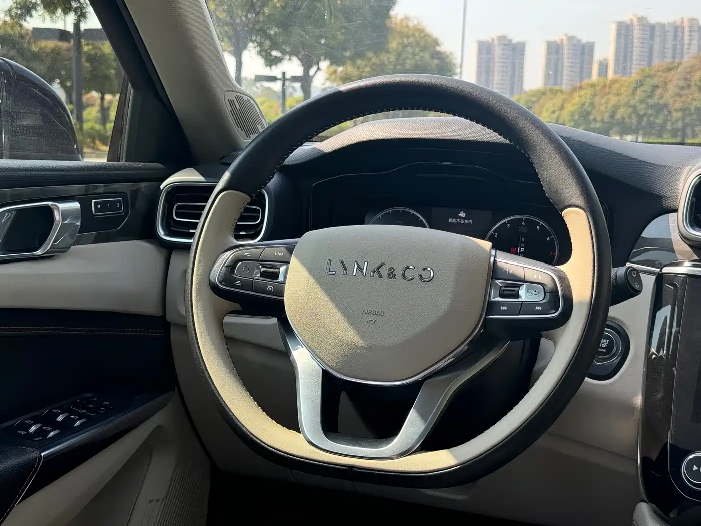 Lynk & Co 02 2018 Model 1.5T DCT 2WD Yao Pro Edition China V фото 11