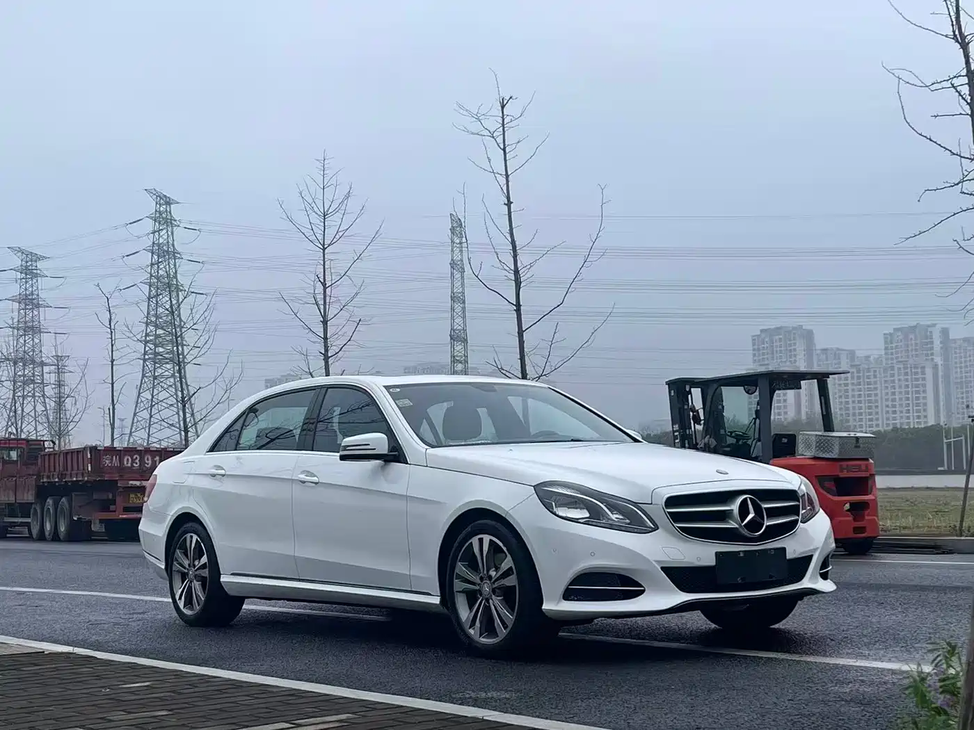 Mercedes-Benz E-Class 2015 E 180 L фото 2