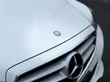 Photo 19 - Mercedes-Benz E-Class