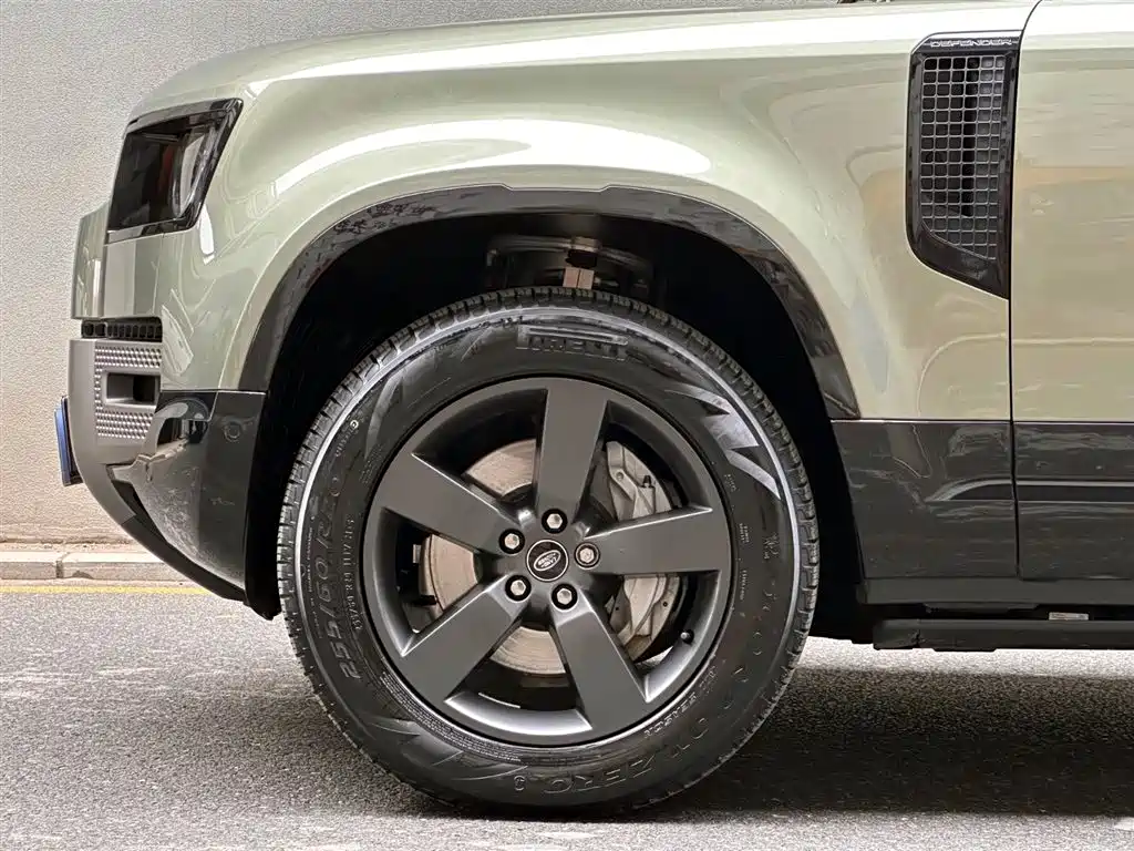 Land Rover Defender 2023 Facelift 110 3.0T P400 X-DYNAMIC HSE фото 6