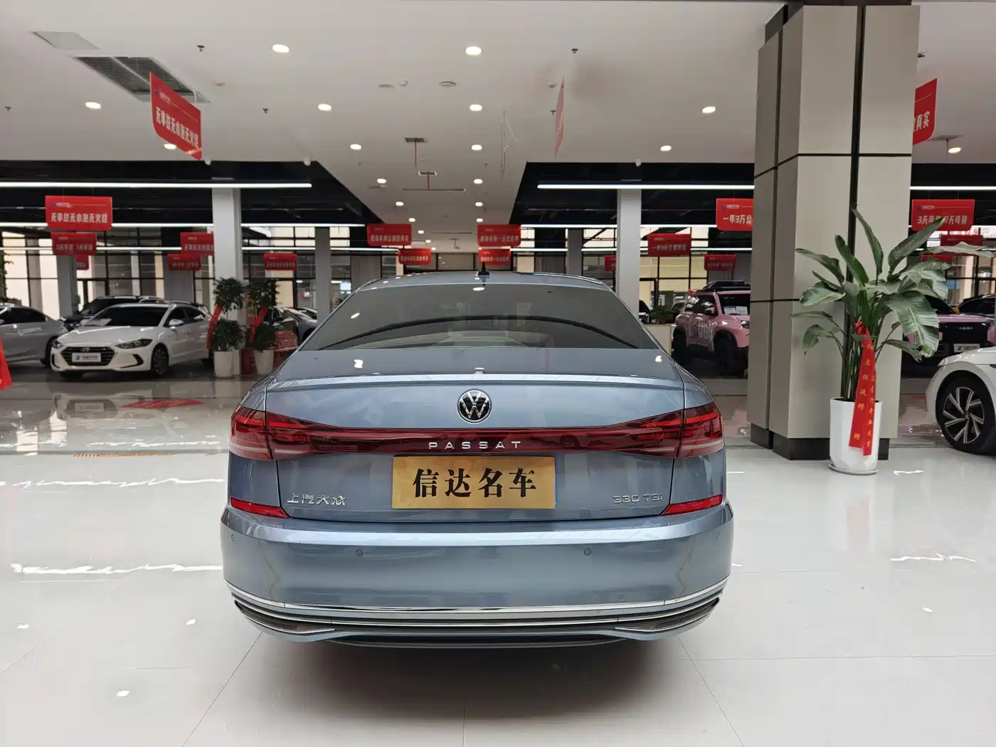 Volkswagen Passat 2022 330TSI Starlight Elite Edition фото 13