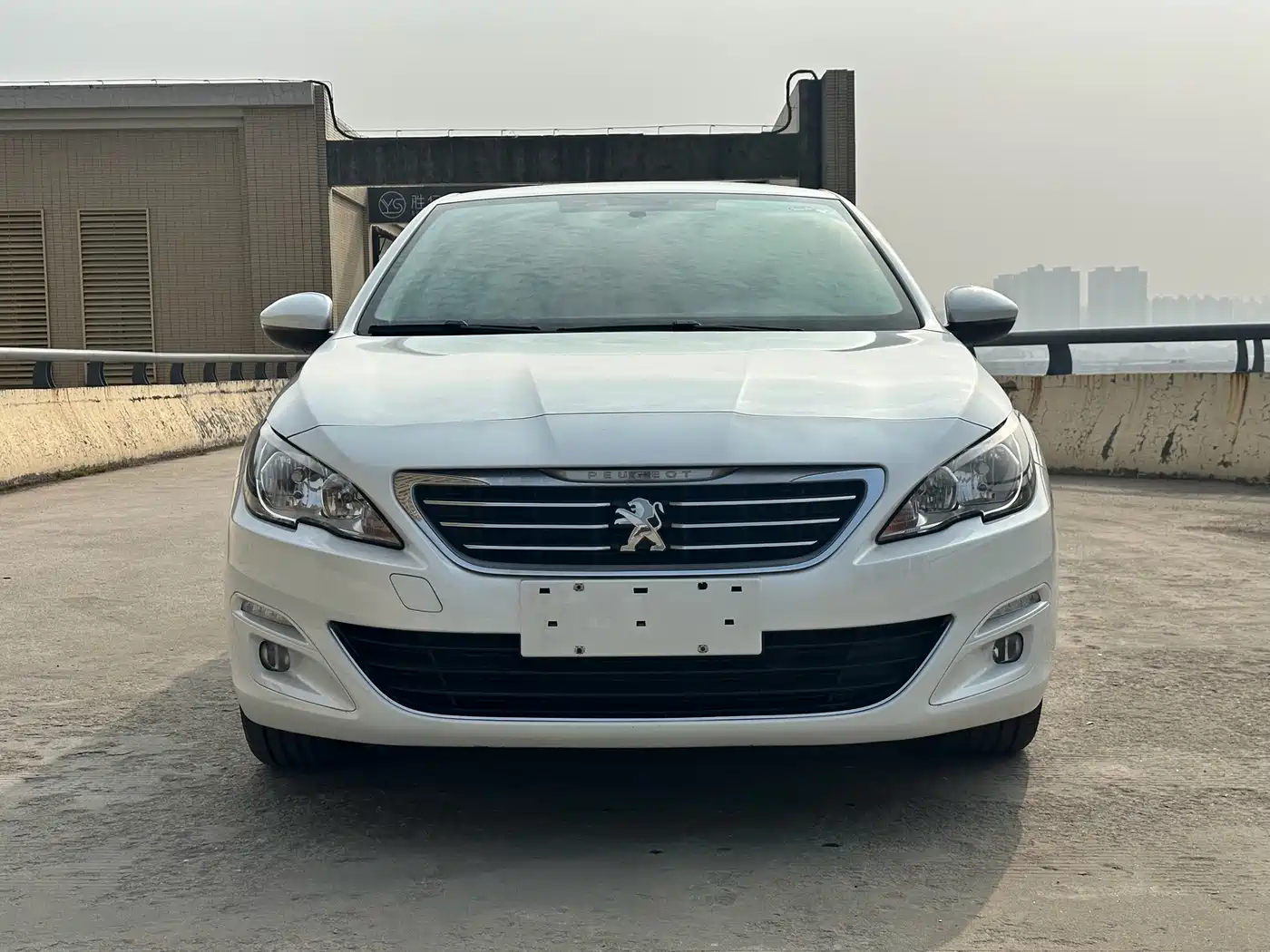 Peugeot 408 2018 350THP Automatic Luxury Edition фото 2