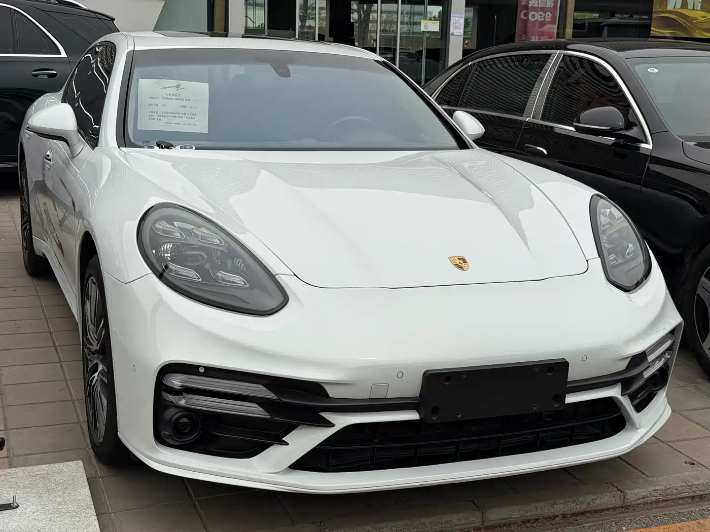 Porsche Panamera 2016 Panamera 4 Edition 3.0T фото 3