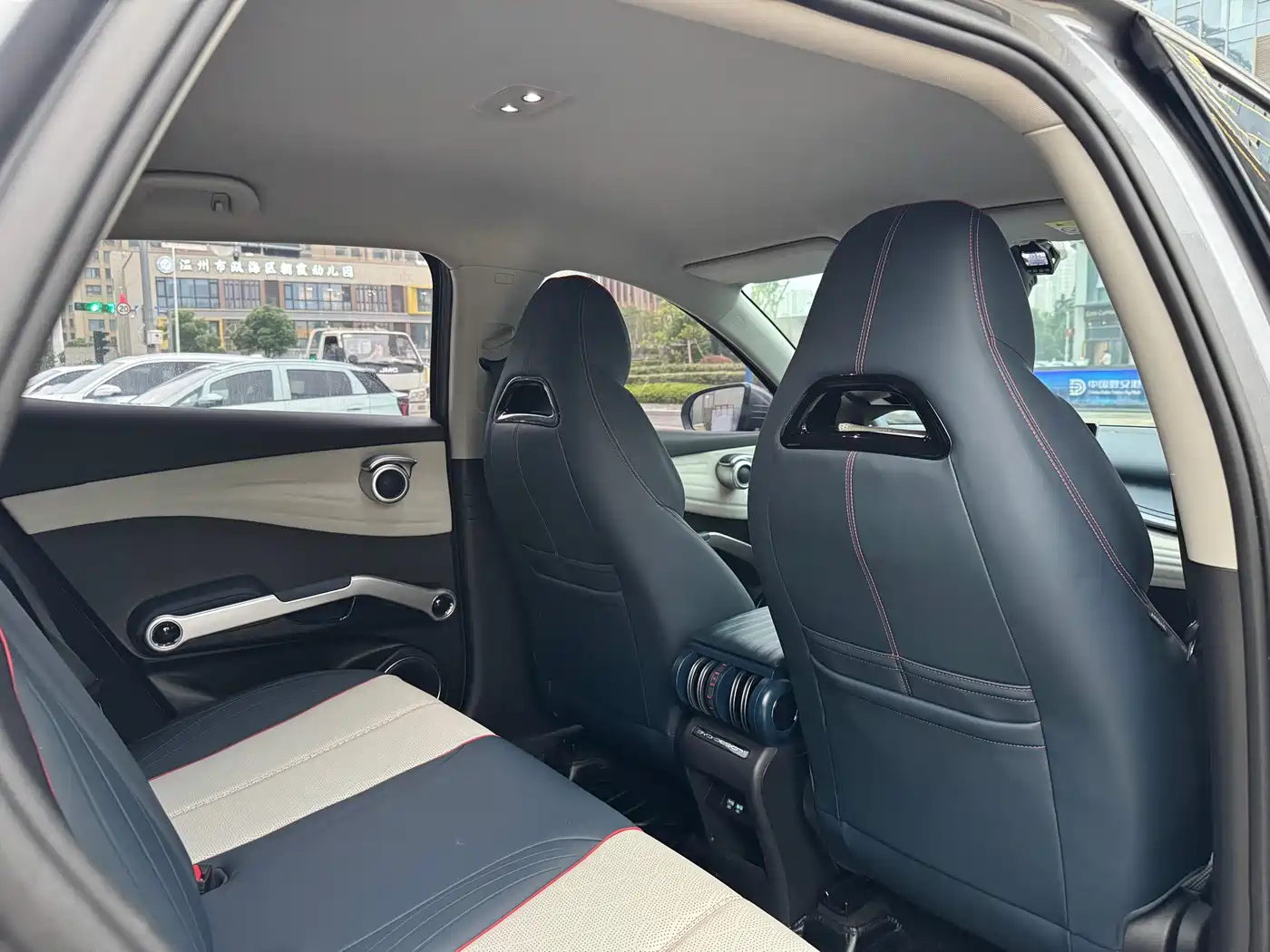 BYD Yuan PLUS 2022 510KM Premium фото 12