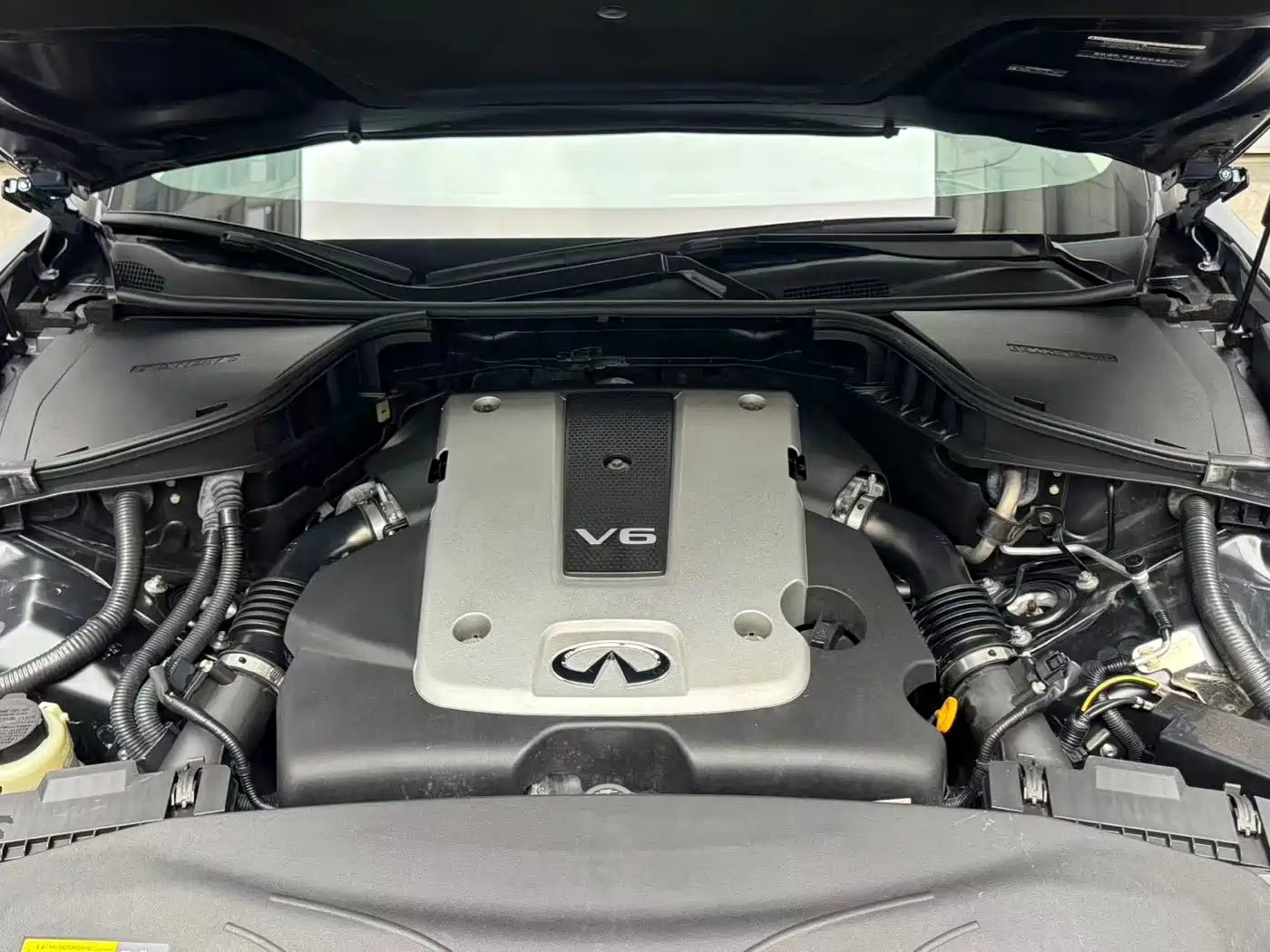 Infiniti Q70 2017 2017 Q70L 2.5L Enjoyment Edition