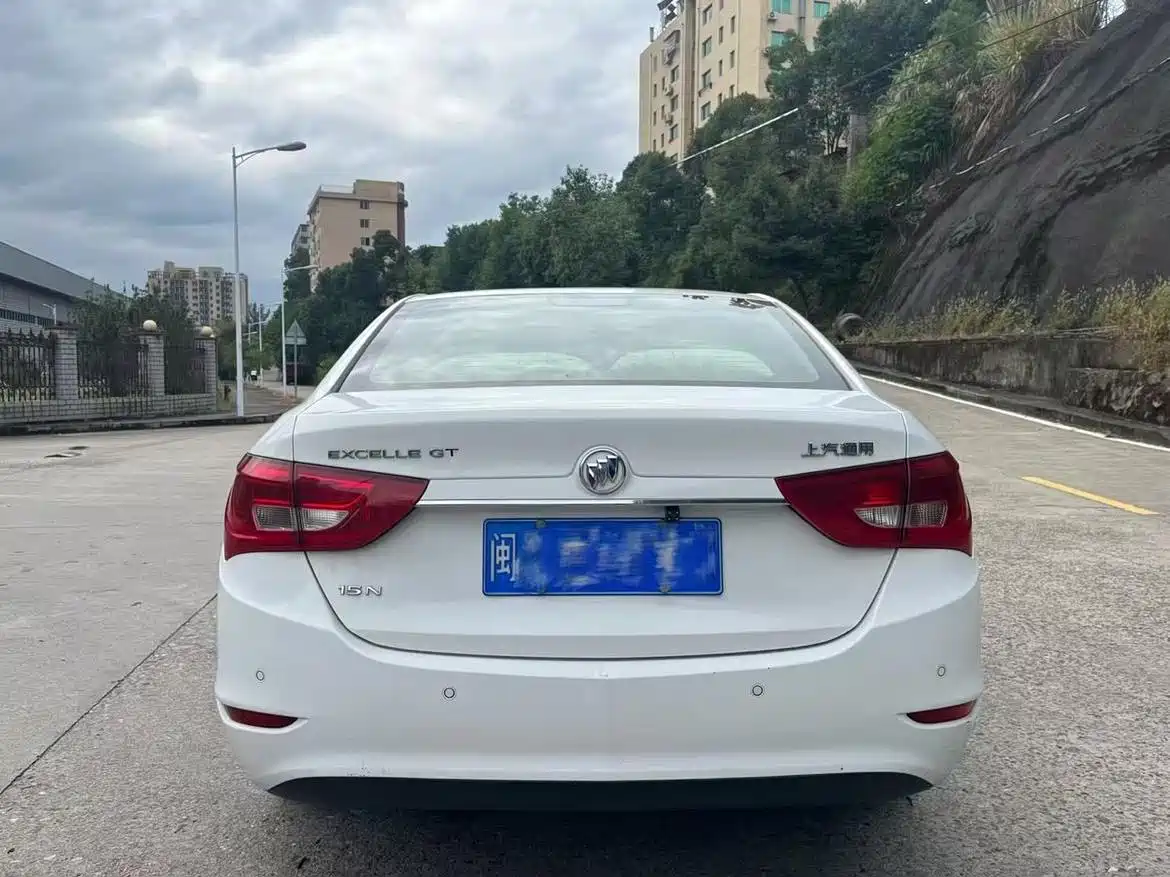 Buick Excelle 2017 15N Automatic Elite фото 3