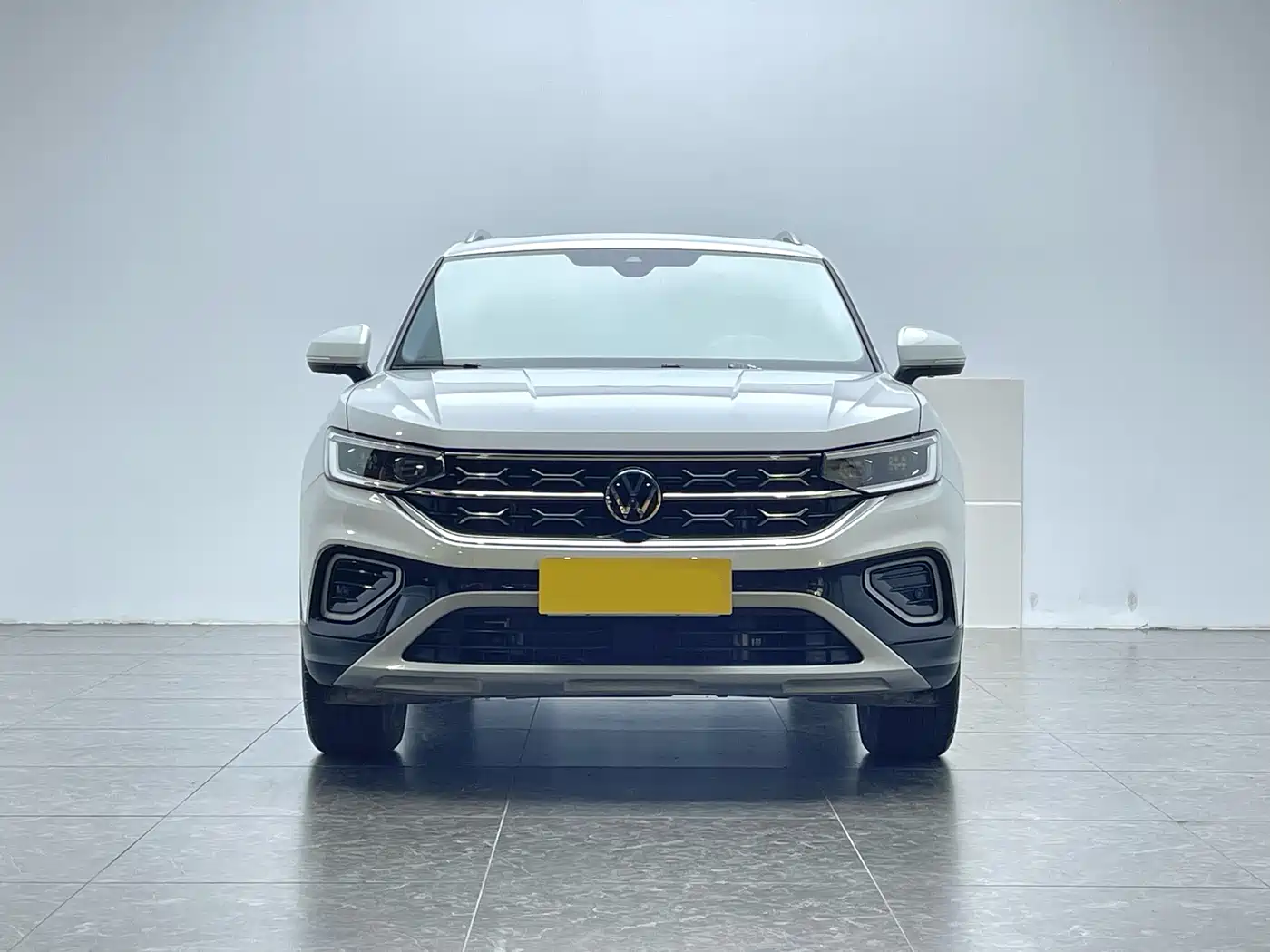 Volkswagen Tayron 2024 300TSI 2WD Luxury Plus Advanced фото 2