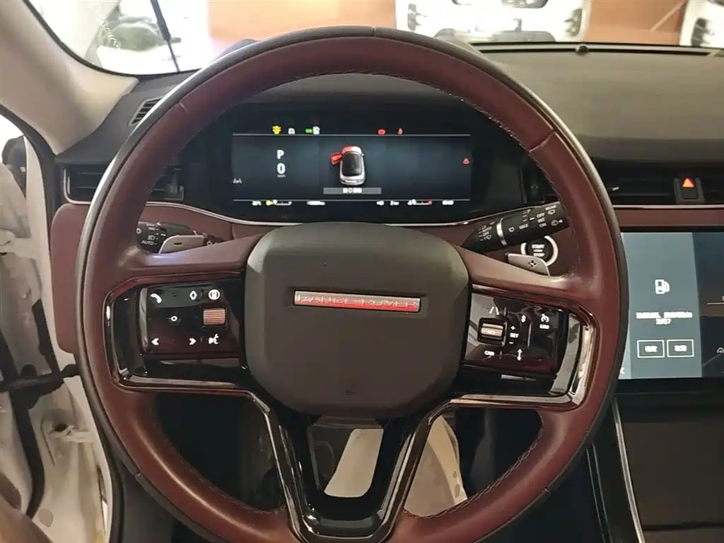 Land Rover Range Rover Evoque 2024 Range Rover Evoque L 249PS Light Master Edition фото 11