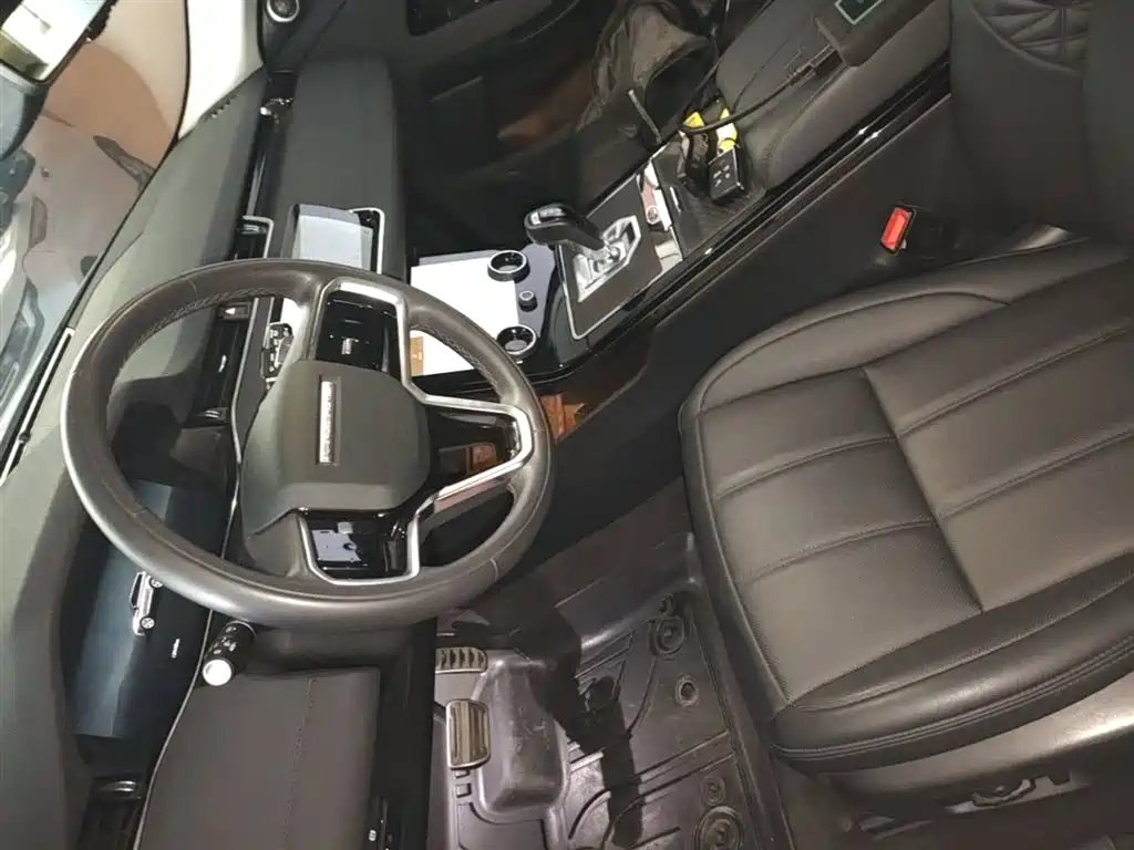 Land Rover Range Rover Evoque 2022 Range Rover Evoque L 249PS R-Dynamic Corinthian Bronze Special Edition фото 15