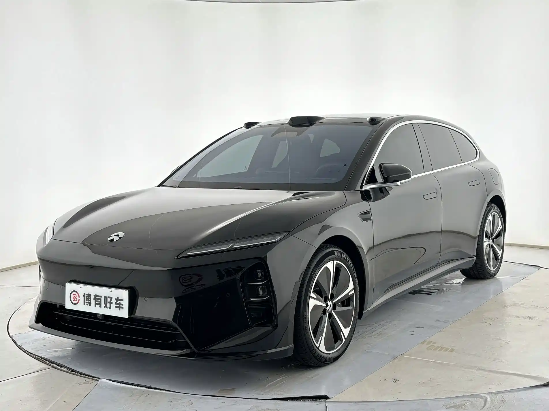 Фото 1 - NIO ET5T