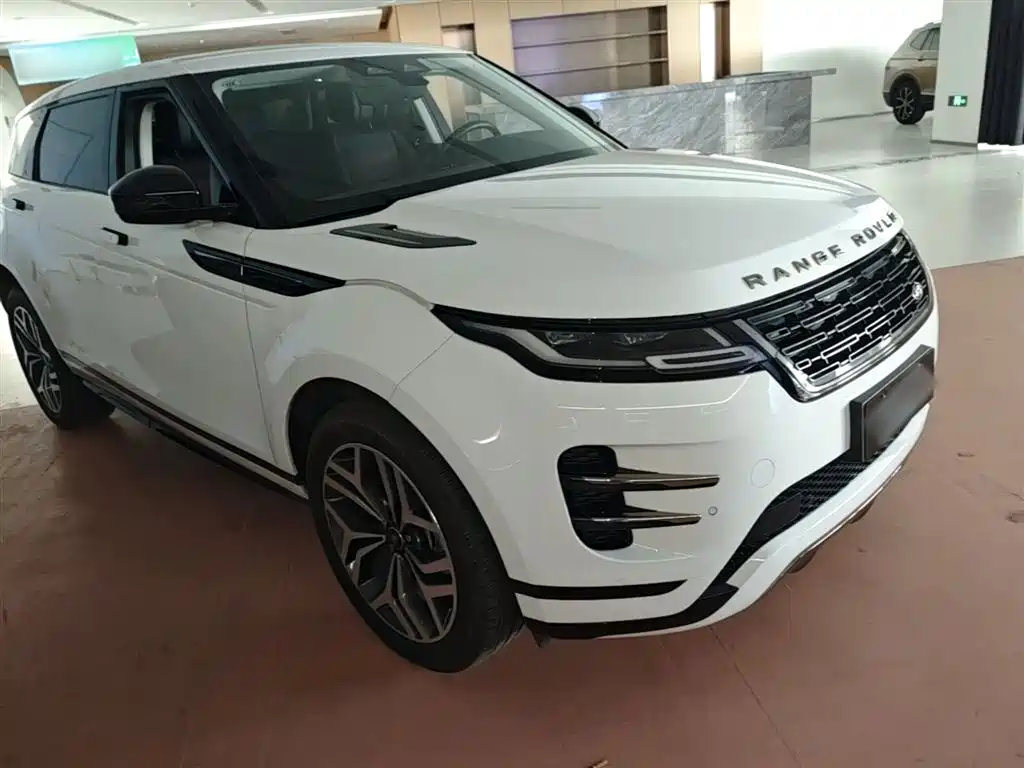 Land Rover Range Rover Evoque 2024 Range Rover Evoque L 249PS Light Master Edition фото 4