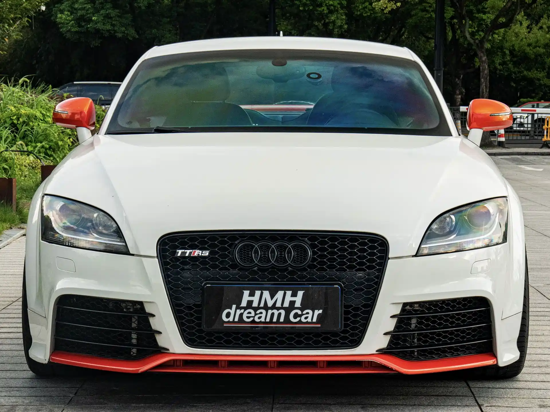 Photo 2 - Audi TT