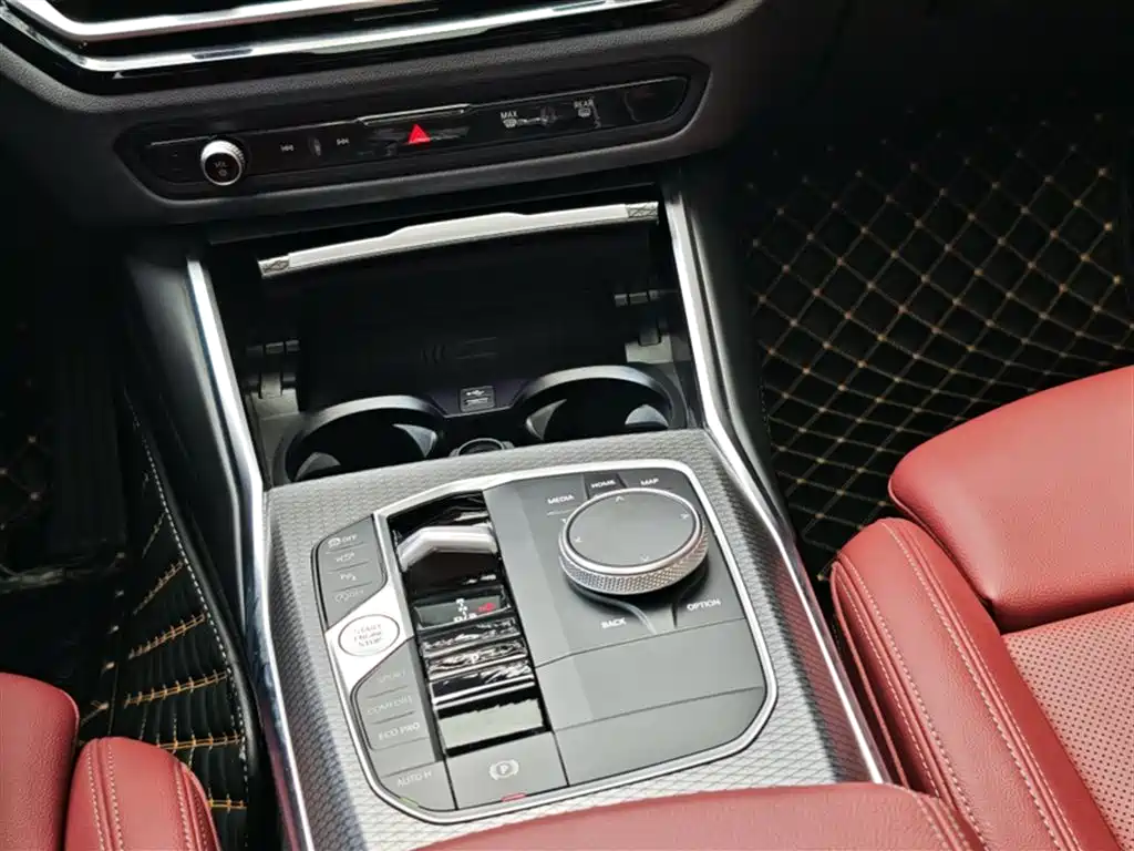 BMW 3 Series 2023 325Li M Sport Black Night Package фото 22