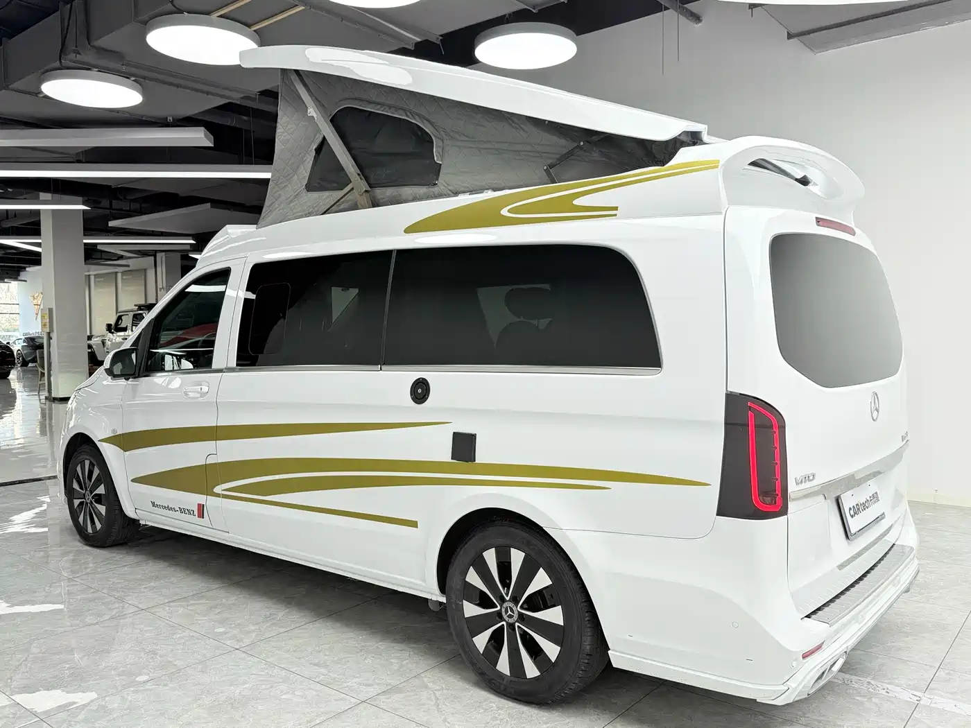 Mercedes-Benz Vito 2021 2.0T Elite 7-Seater фото 6