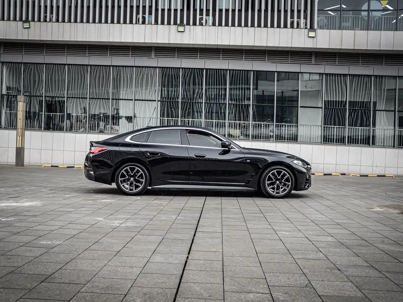 BMW 4 Series 2023 425i Gran Coupe M Sport Package фото 13