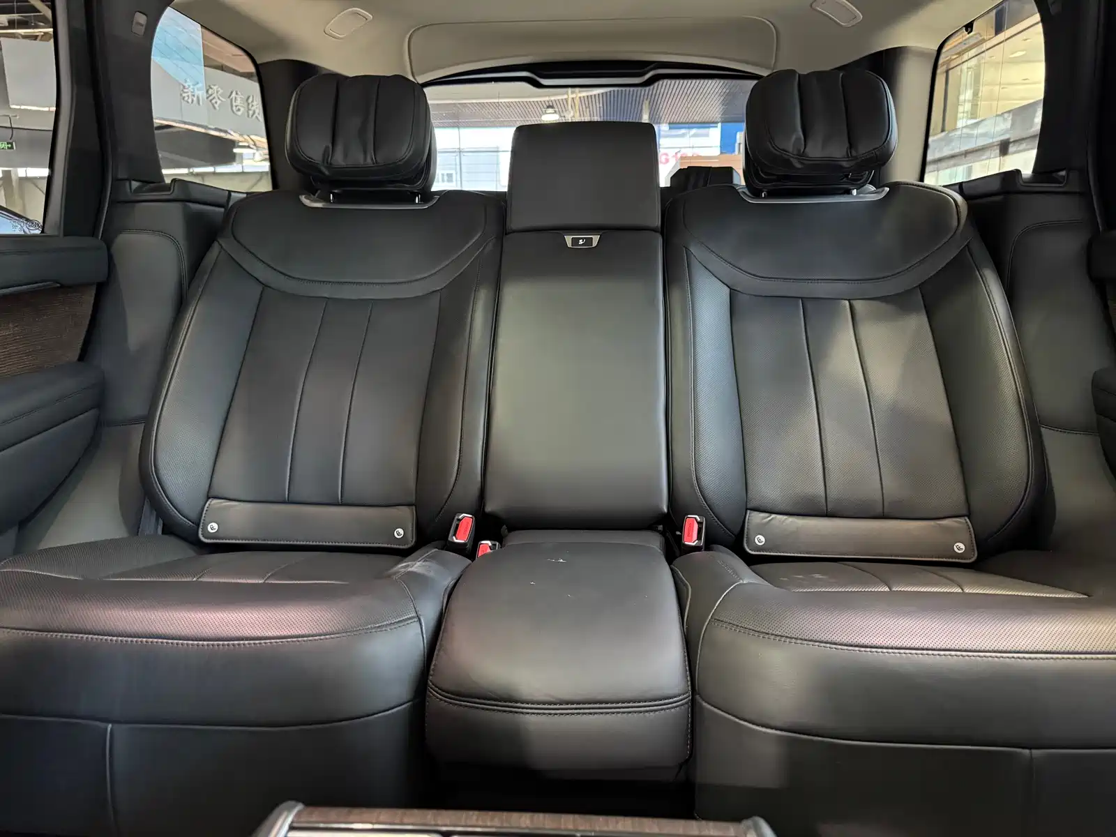 Фото 38 - Land Rover Range Rover