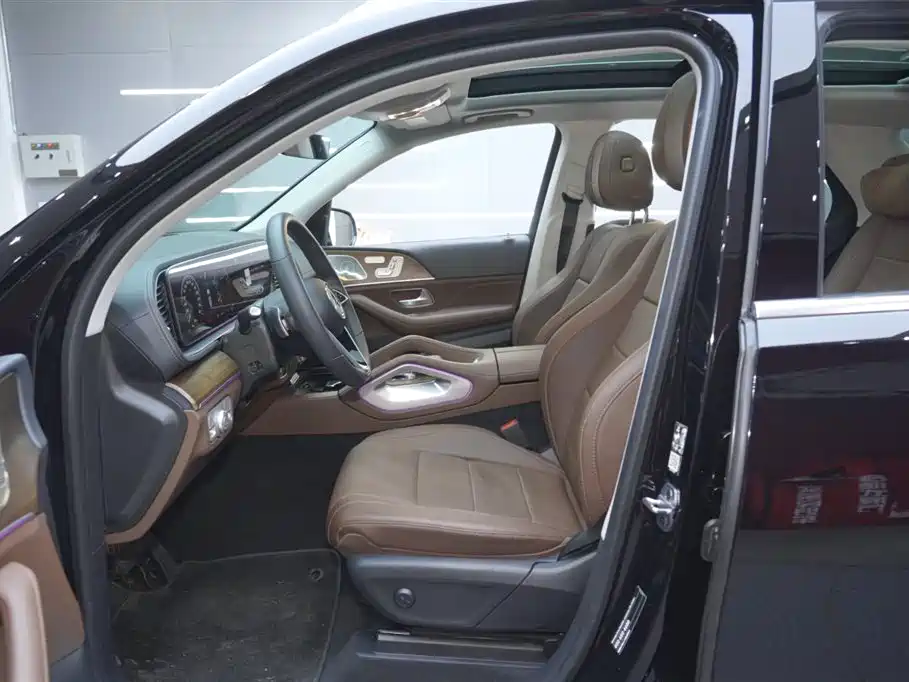Mercedes-Benz GLE 2024 GLE 450 4MATIC Fashion фото 19