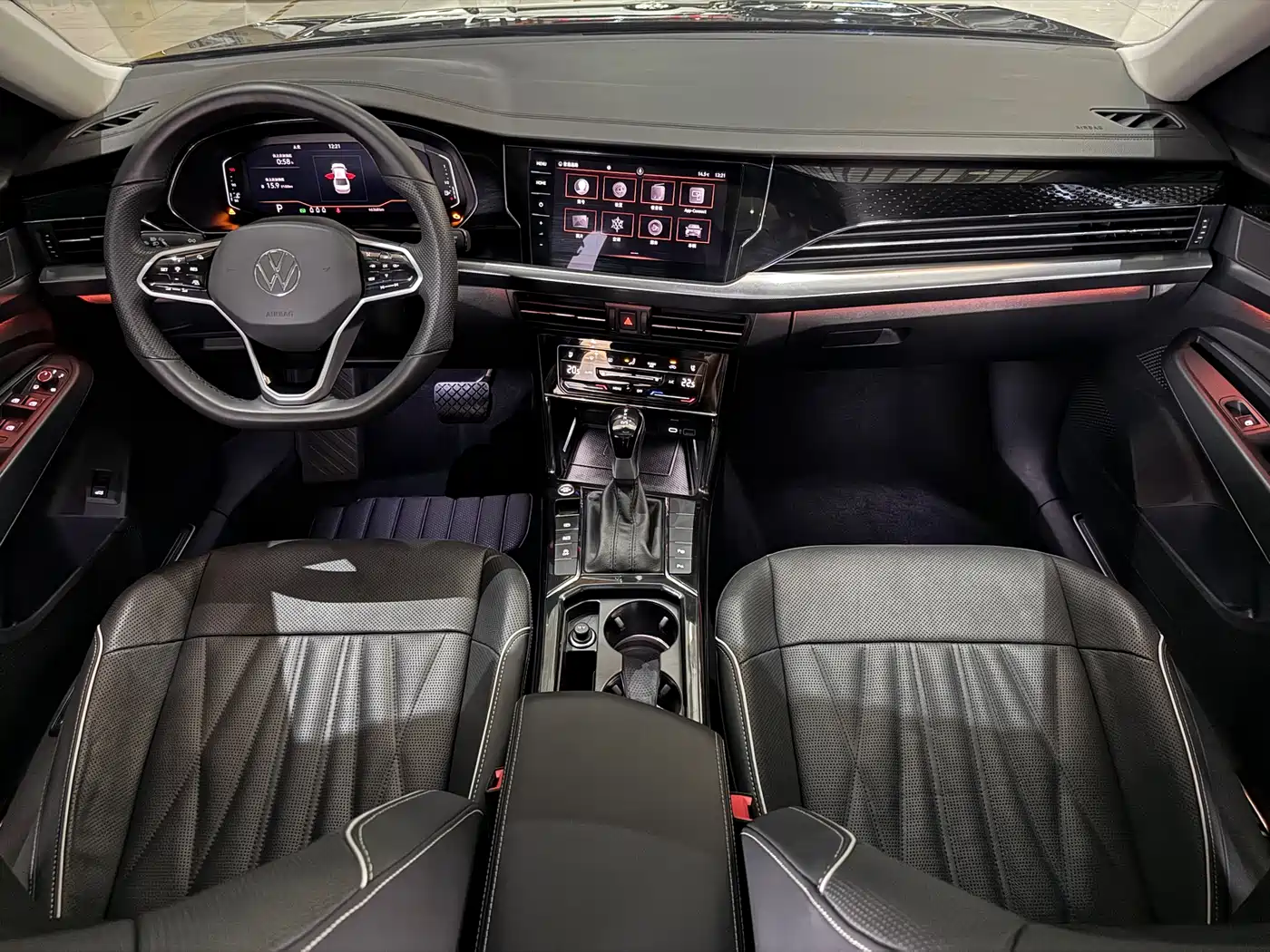 Volkswagen Passat 2022 330TSI Luxury Edition фото 6