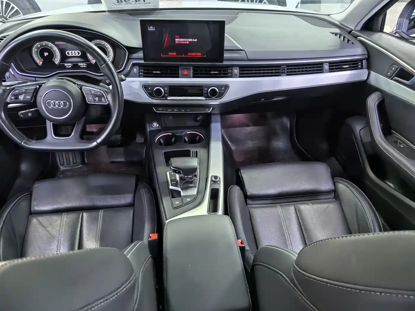 Audi A4L 2022 40 TFSI Luxury Dynamic фото 8