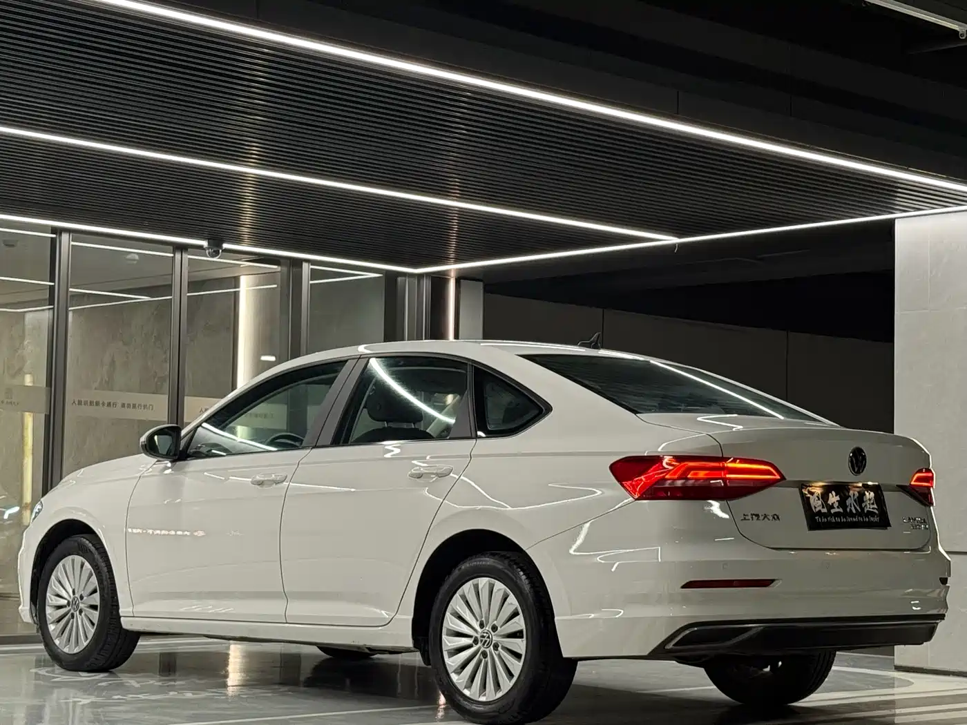 Volkswagen Lavida 2021 1.5L Auto Comfort Edition фото 18
